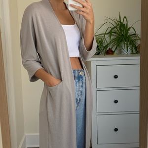 Cardigan Aritzia Wilfred free